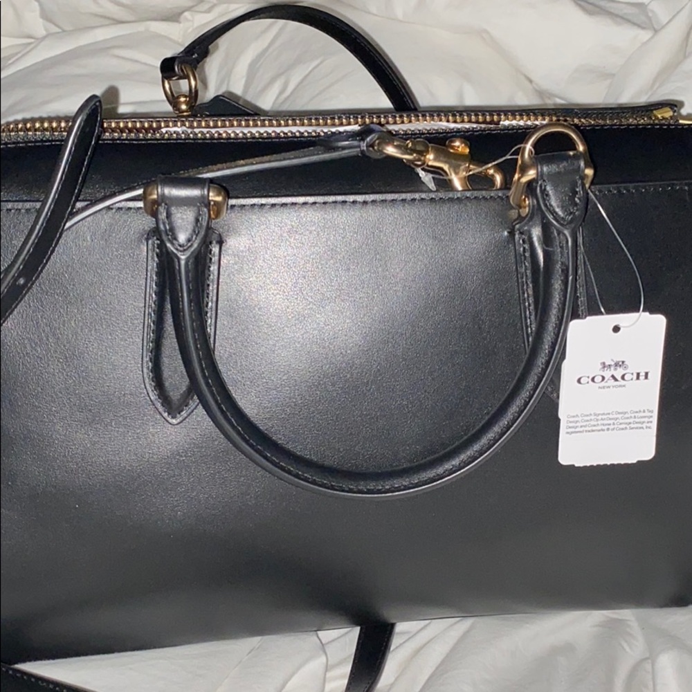Coach purse! - Picture 5 of 7